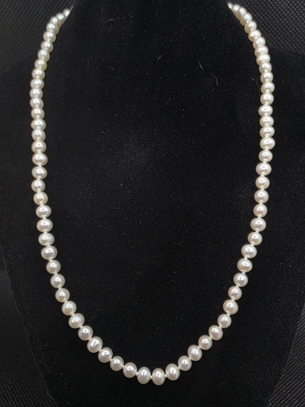 14K Gold Cultured Pearl Necklace Signed 14k PJS 17" 7–8mm Pearls